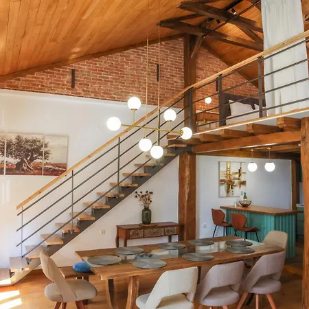 Elia House Nyaraló *